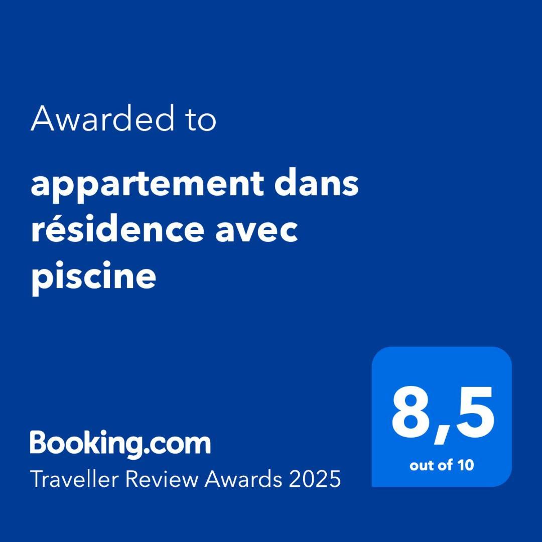 Appartement Dans Residence Avec Piscine La Londe-les-Maures Dış mekan fotoğraf